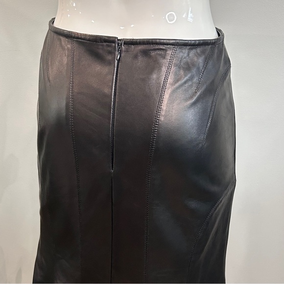 Izzy Camilleri Flared Tulip Profile Leather Midi Skirt - Picture 4 of 15